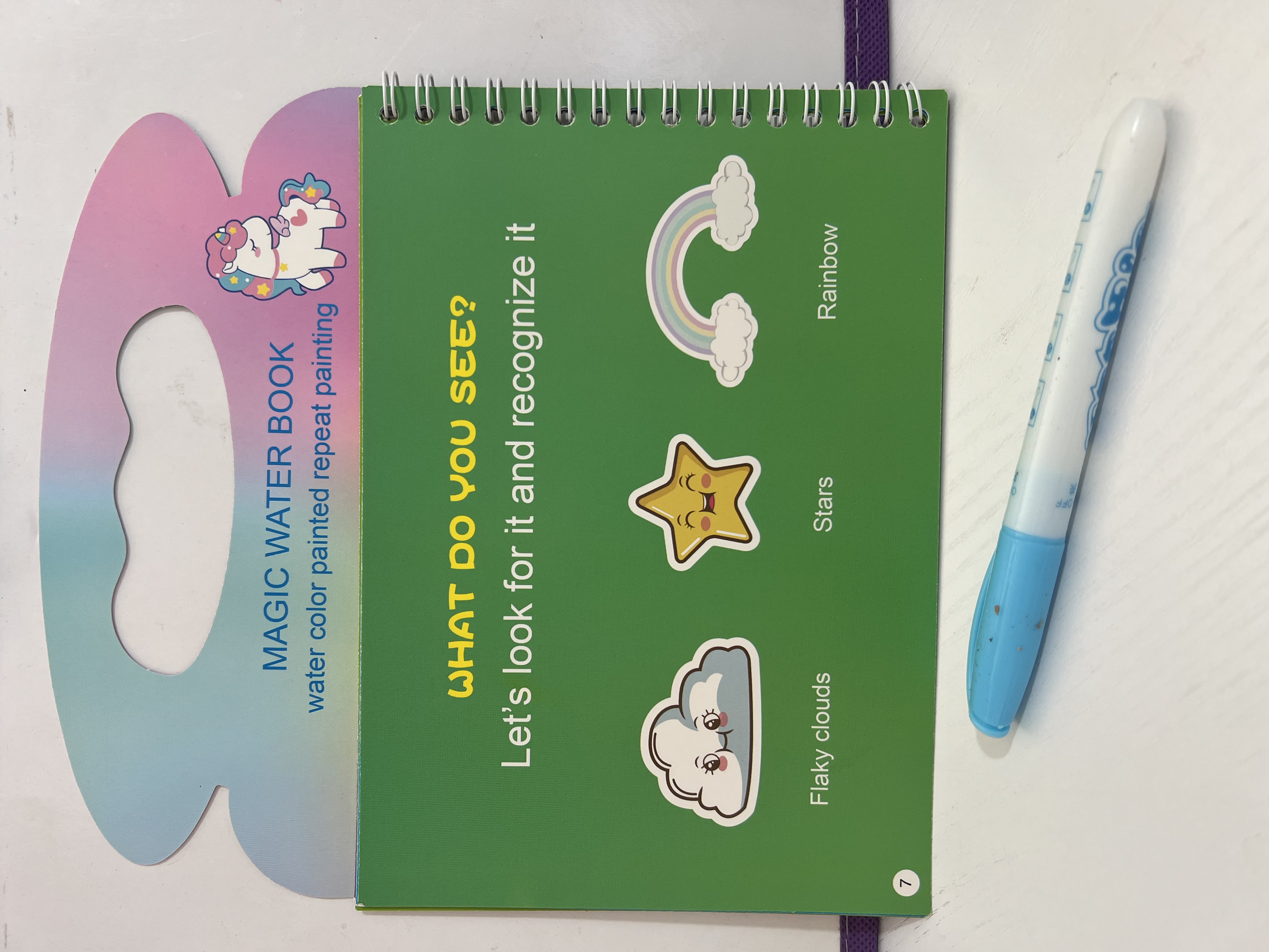 کتاب جادیی با قلم آبی طرح اسب تک شاخ